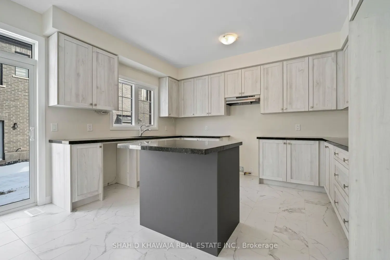 Additional image 6 of 1109 Dent Terrace