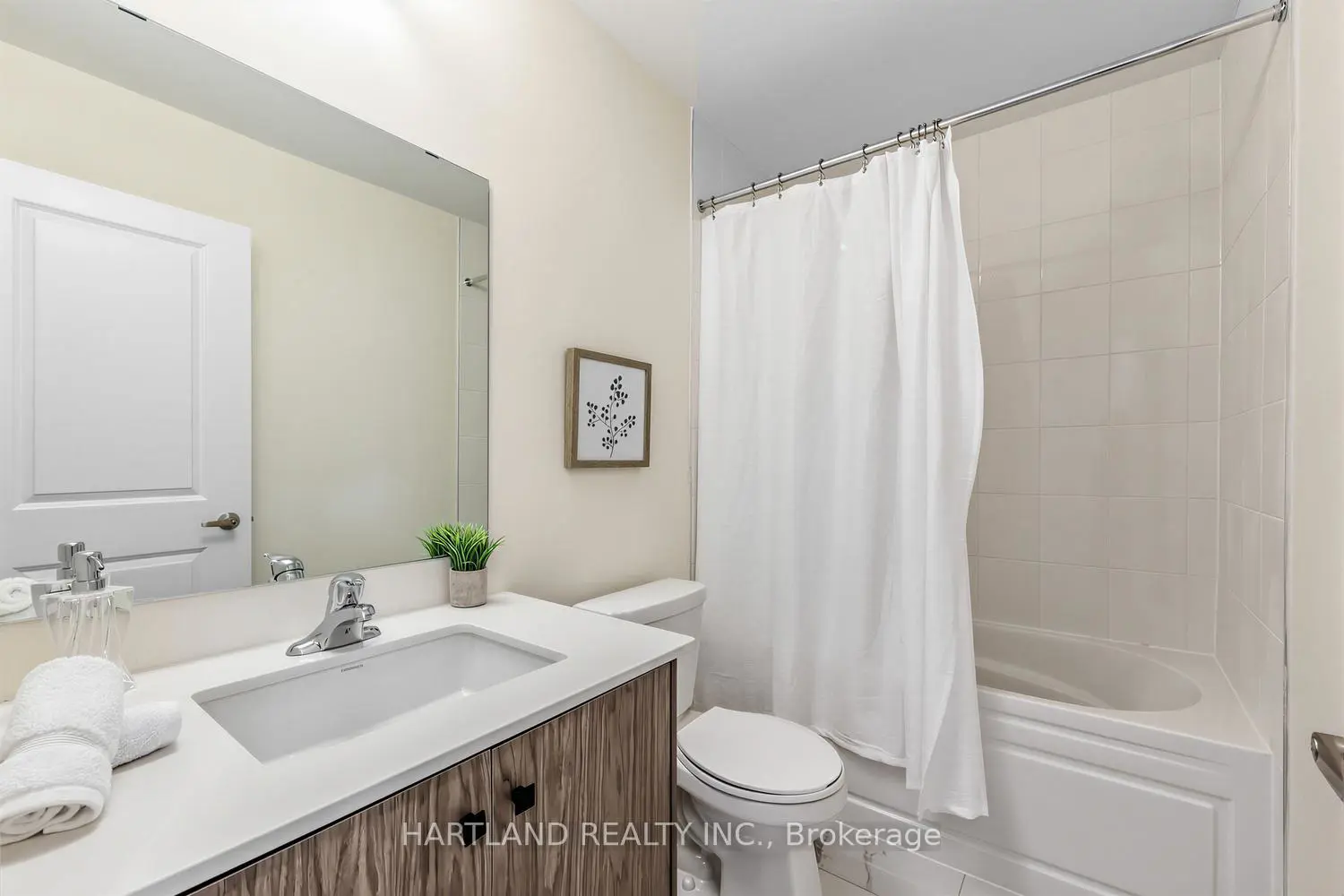 Additional image 18 of 1695 Dersan Street 505