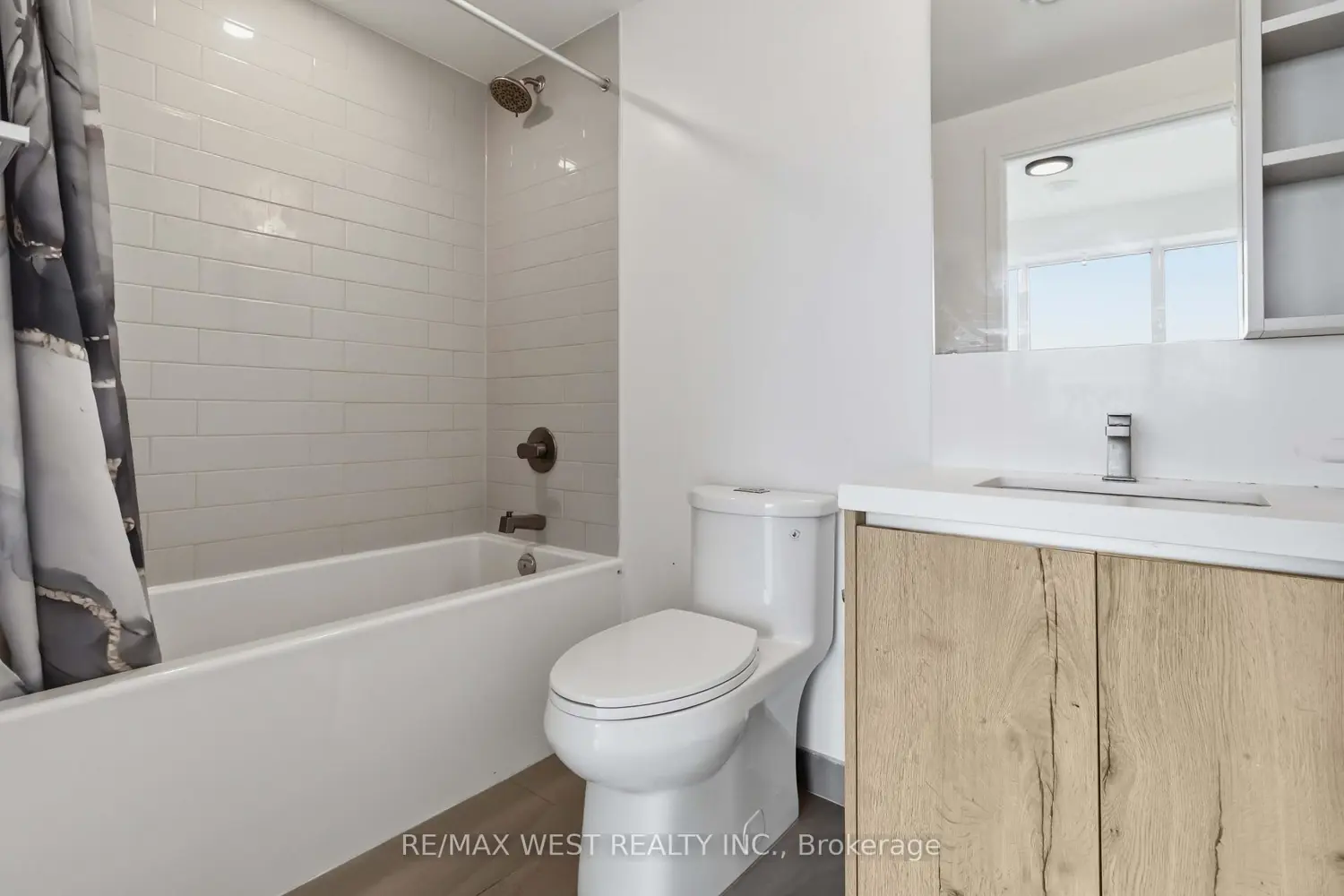 Additional image 17 of 319 Jarvis Street 4107