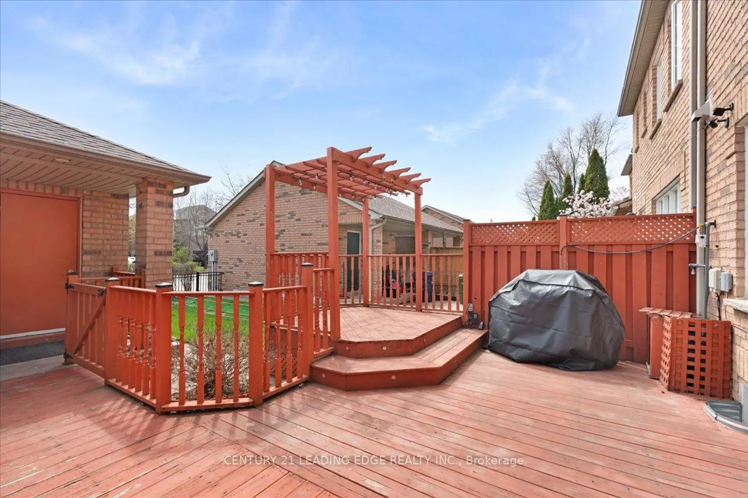 Additional image 9 of 46 Georgina Gate