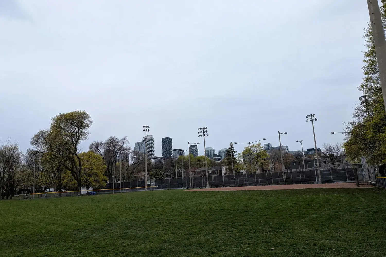 Additional image 15 of 245 Davisville Avenue 613