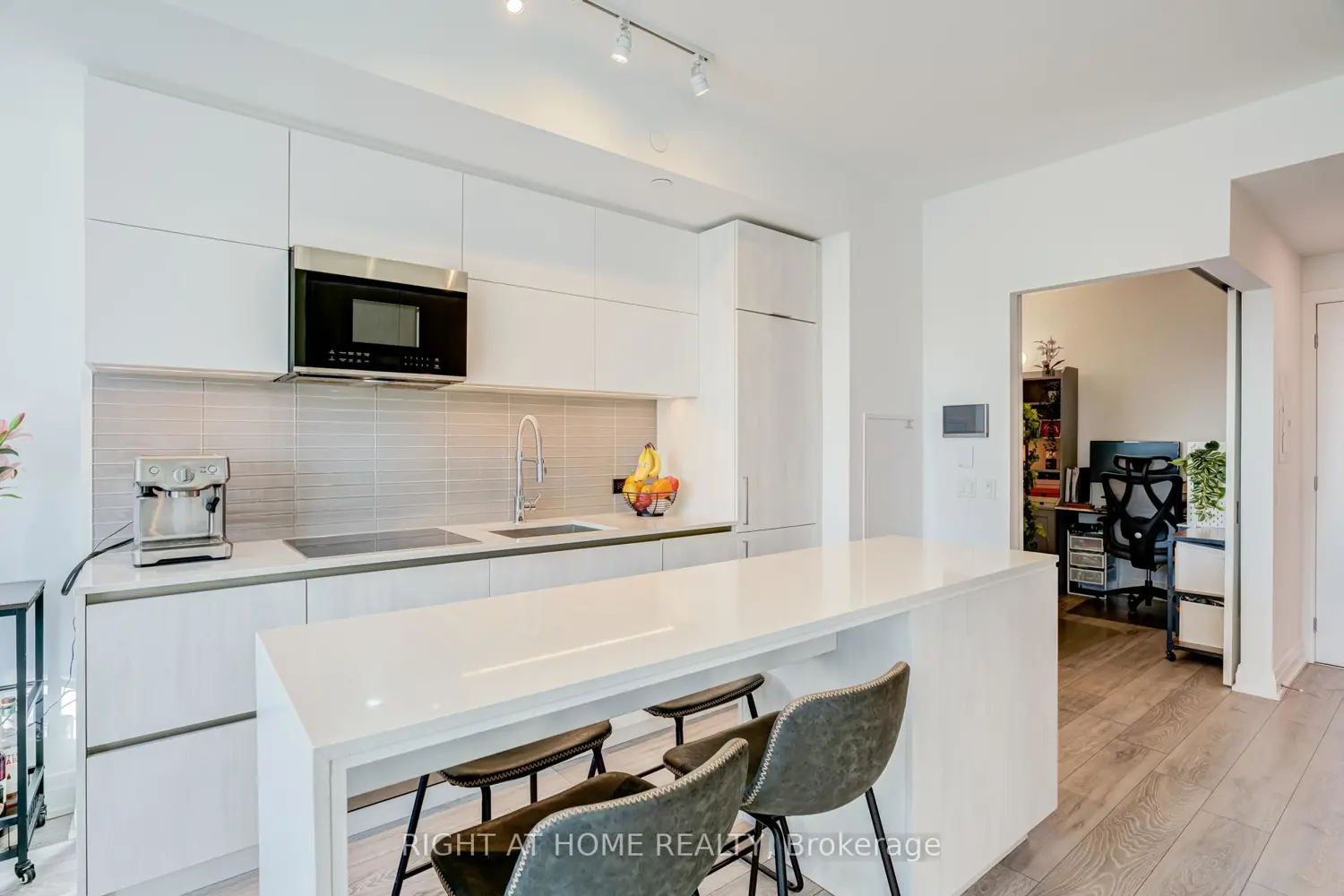 Additional image 5 of 21 Park Street 506