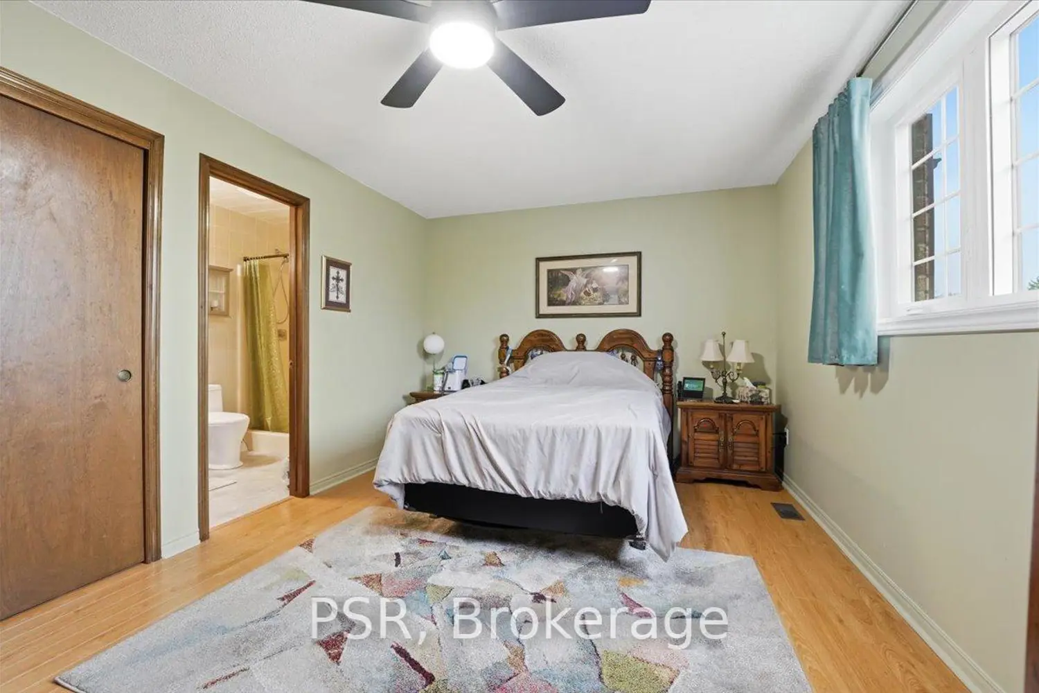 Additional image 9 of 76 Walts Street