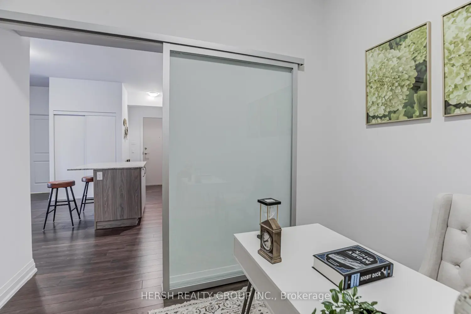 Additional image 17 of 10 Meadowglen Place 201