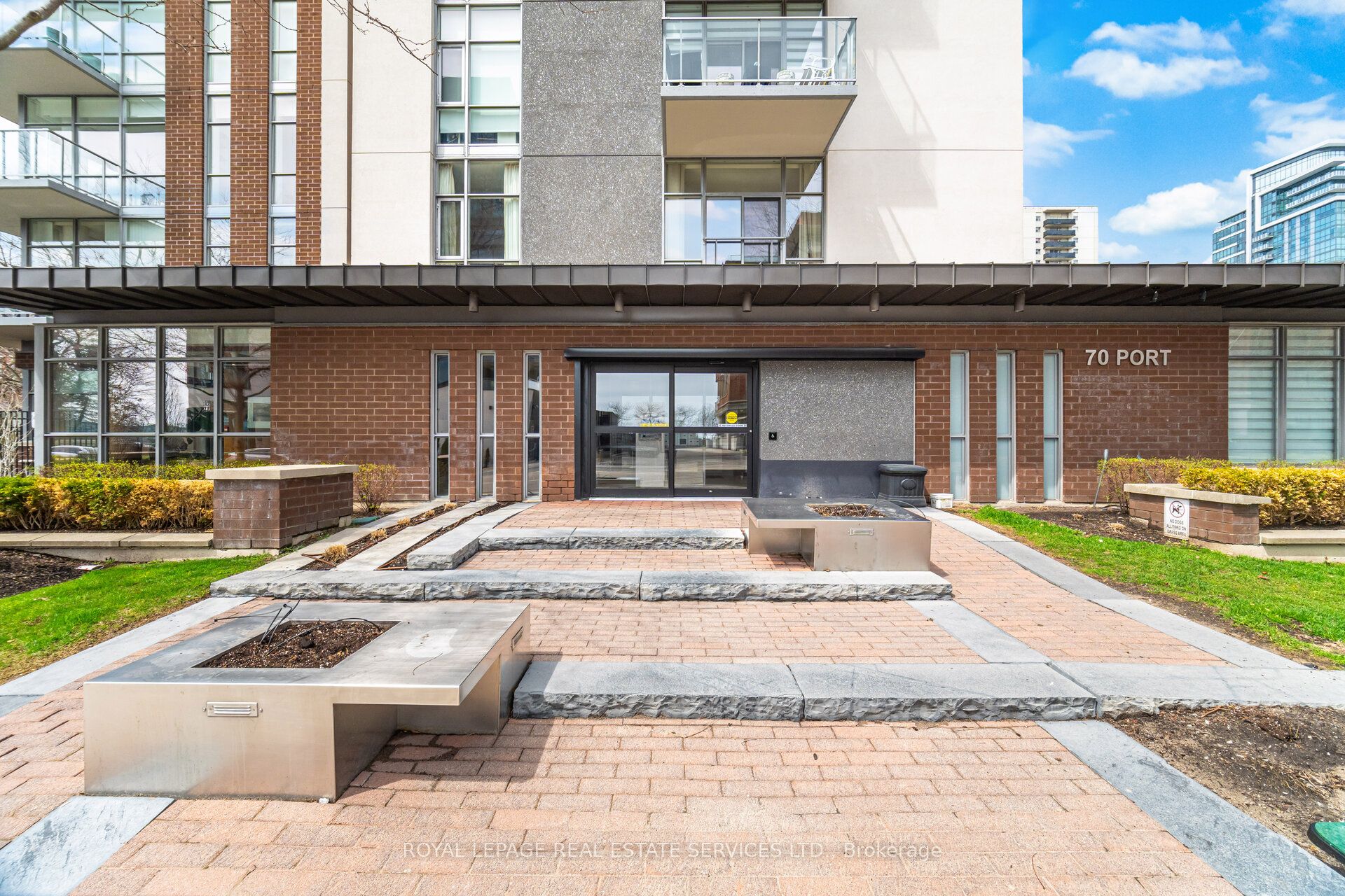Additional image 2 of 204-70 Port Street E, Mississauga, ON, L5G 1E8