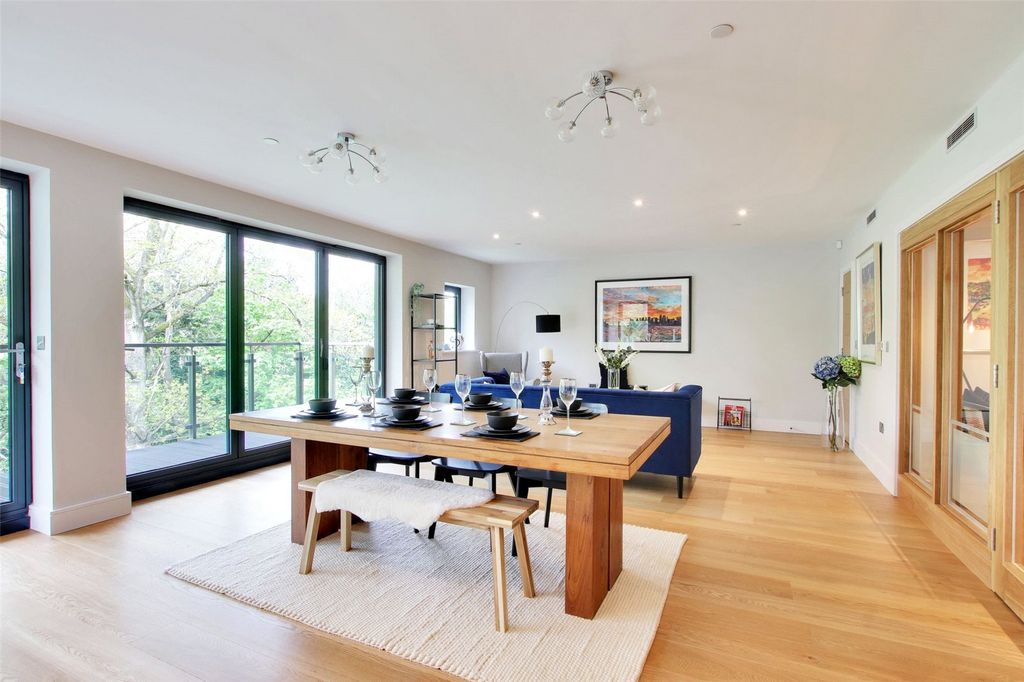 Additional image 3 of 2 bed flat to rentGranville Road, Sevenoaks, Kent TN13