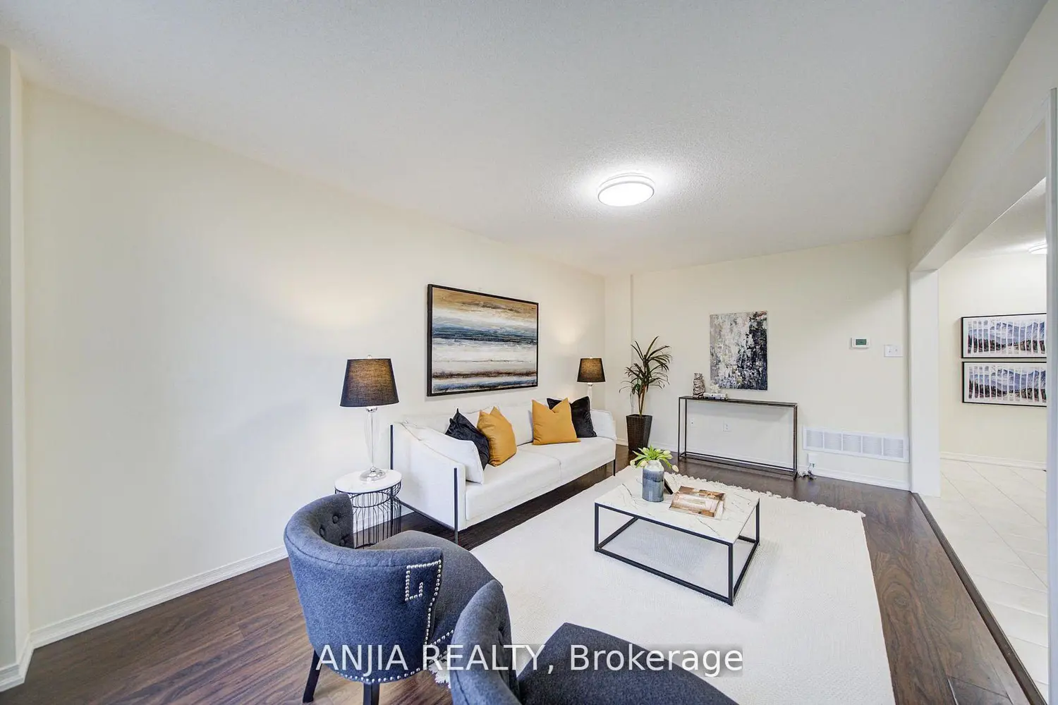 Additional image 6 of 1124 Bur Oak Avenue