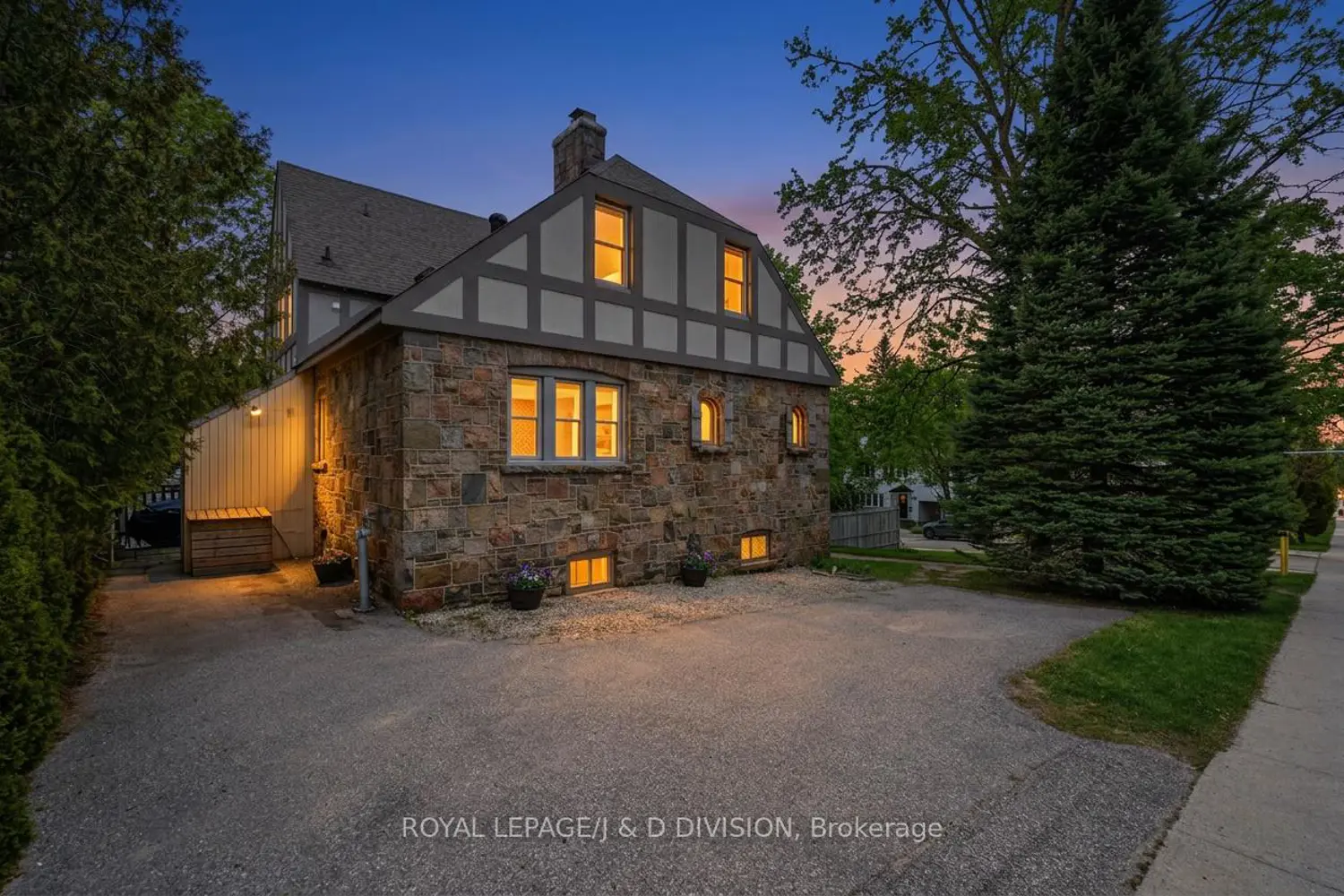 Additional image 19 of 44 Tecumseth Street