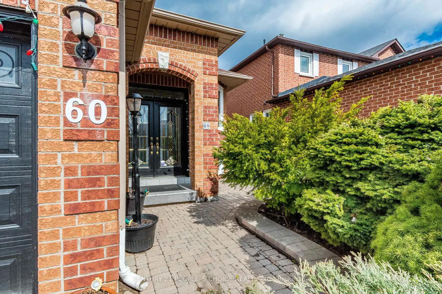 60 Red Maple Drive photo 3
