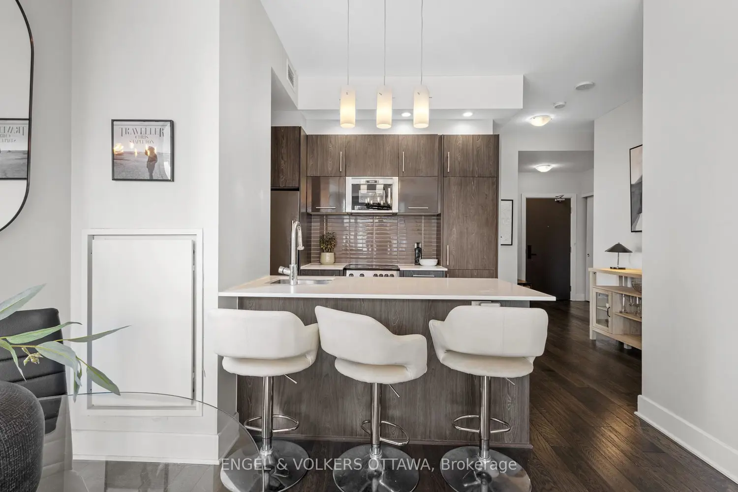 Additional image 4 of 255 Bay Street 302