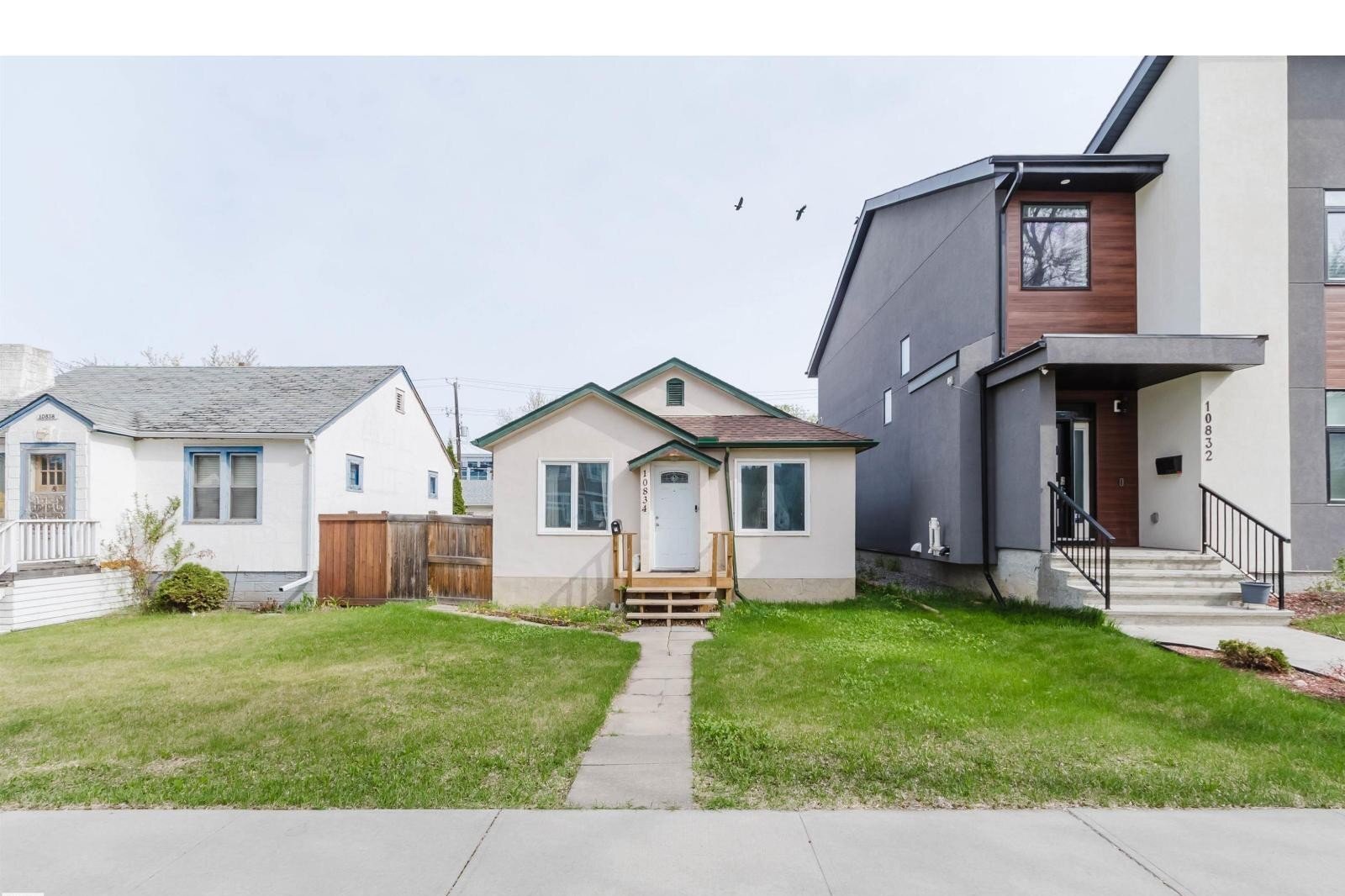 Additional image 8 of 10834 75 Avenue NW, Edmonton, AB, T6E1K2