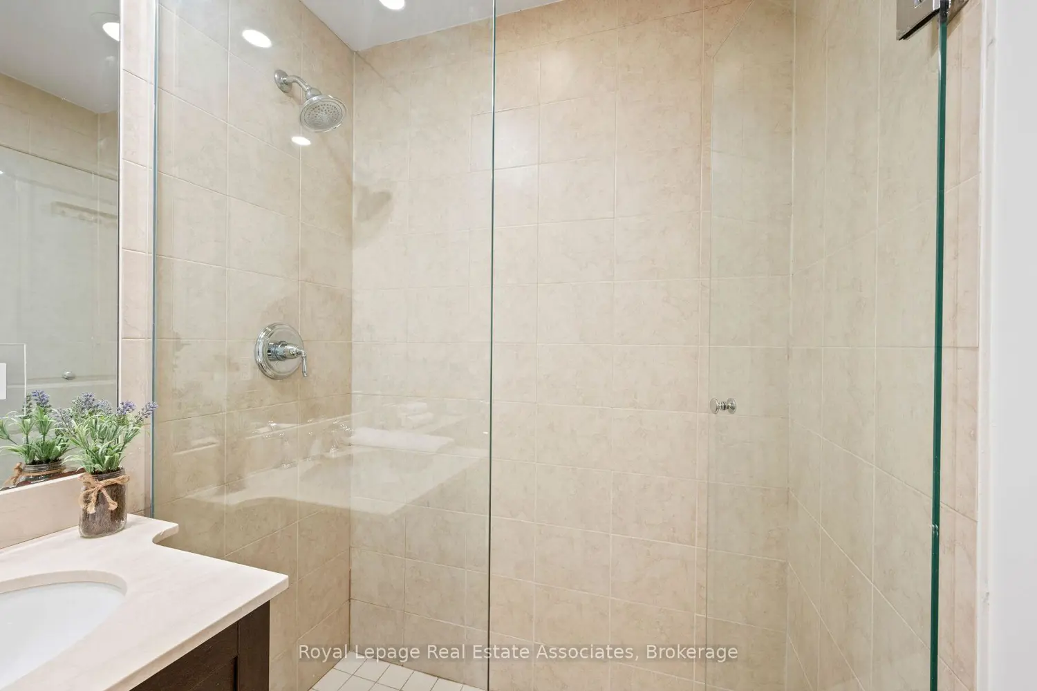 Additional image 14 of 21 Grand Magazine Street 908