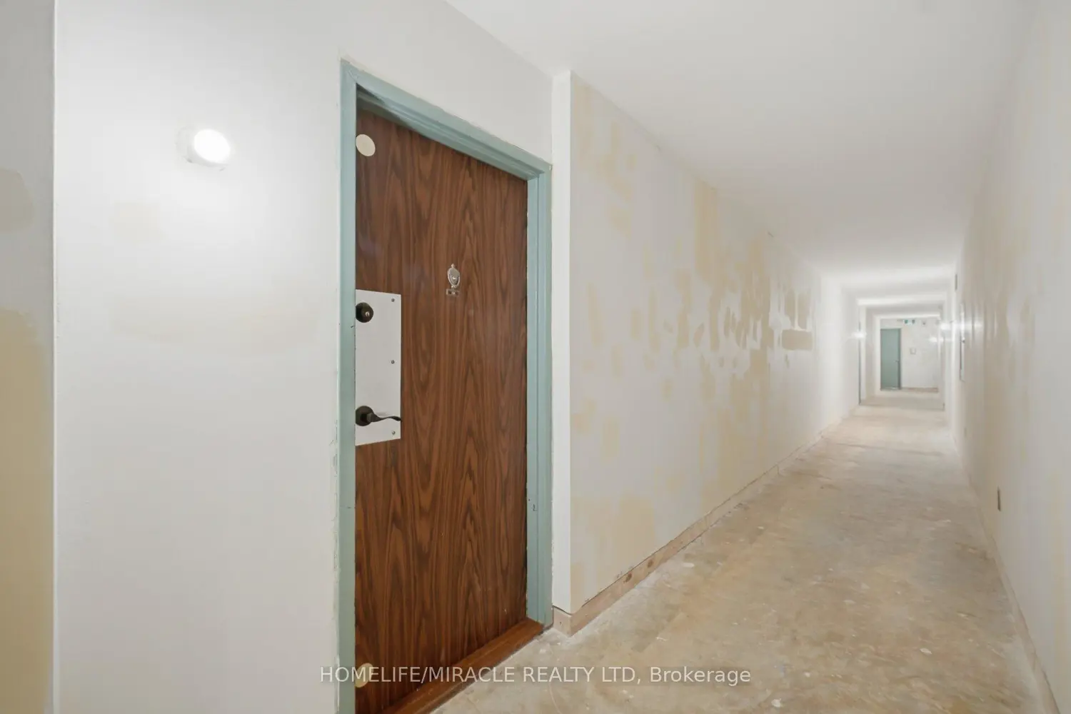 Additional image 17 of 301 Prudential Drive 701