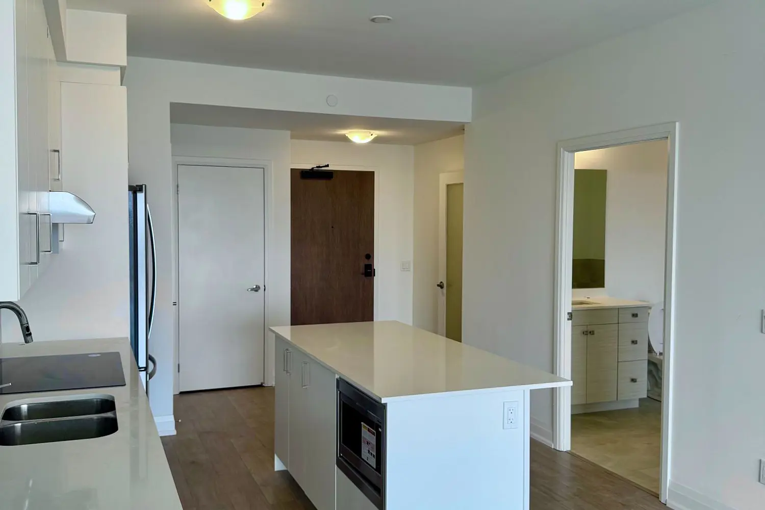 Additional image 4 of 1035 Southdown Road 707