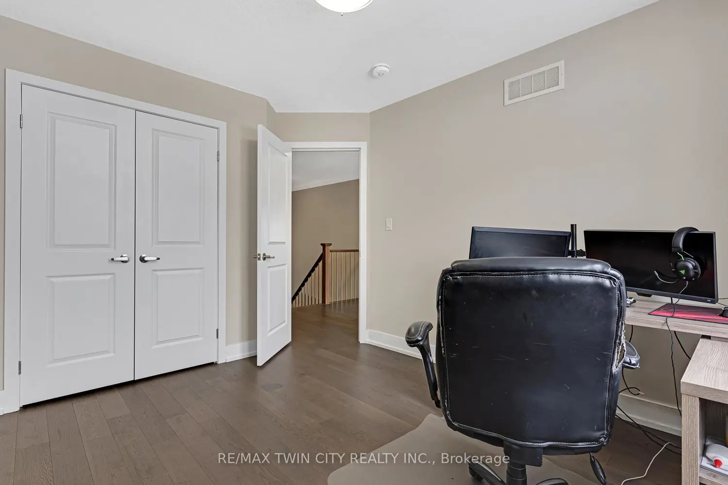 Additional image 9 of 900 Pondcliffe Drive