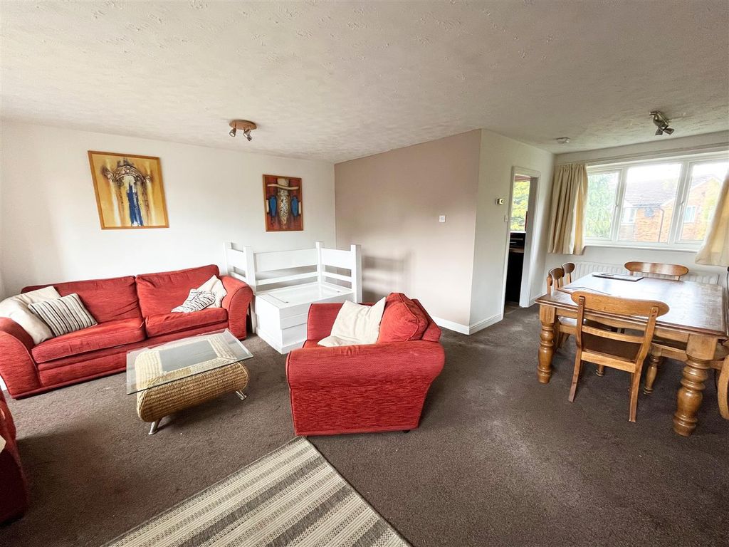 Additional image 3 of 3 bed property to rentLarchwood Drive, Wilmslow, Cheshire SK9