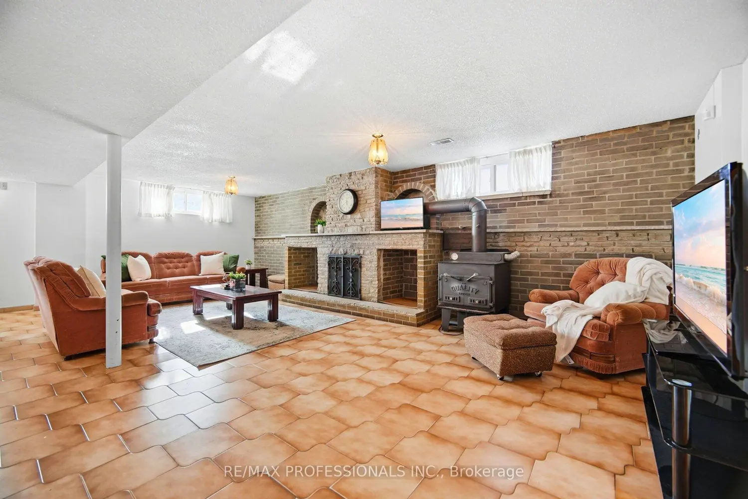 Additional image 14 of 83 Spenvalley Drive