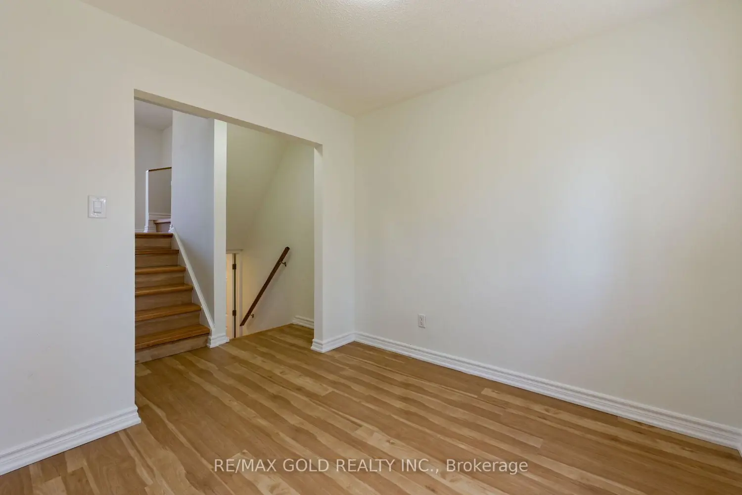 Additional image 3 of 1601 Albion Road 266