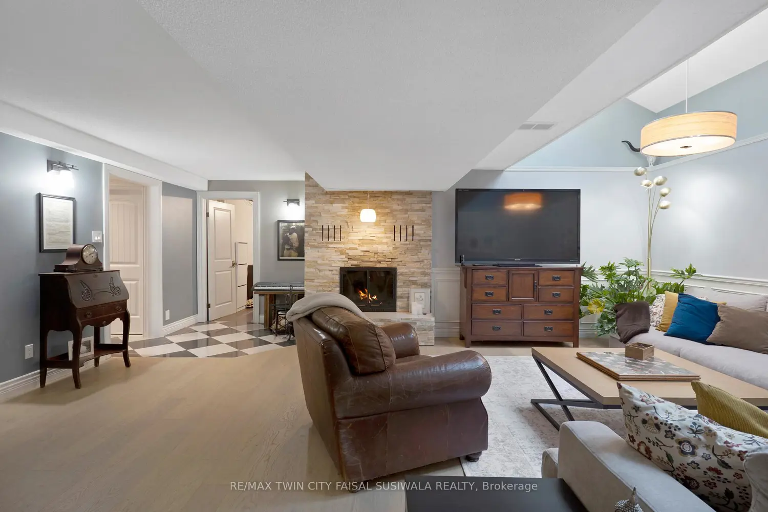 Additional image 7 of 37 Yellow Birch Drive