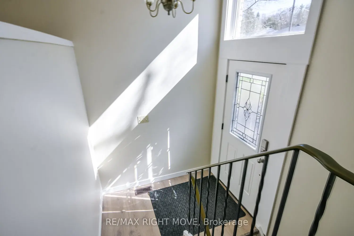 Additional image 15 of 162 Pratt Crescent