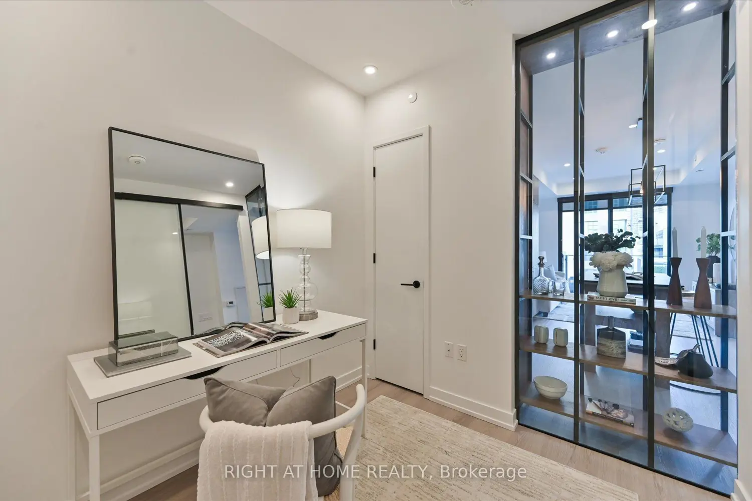 Additional image 6 of 505 Richmond Street 623