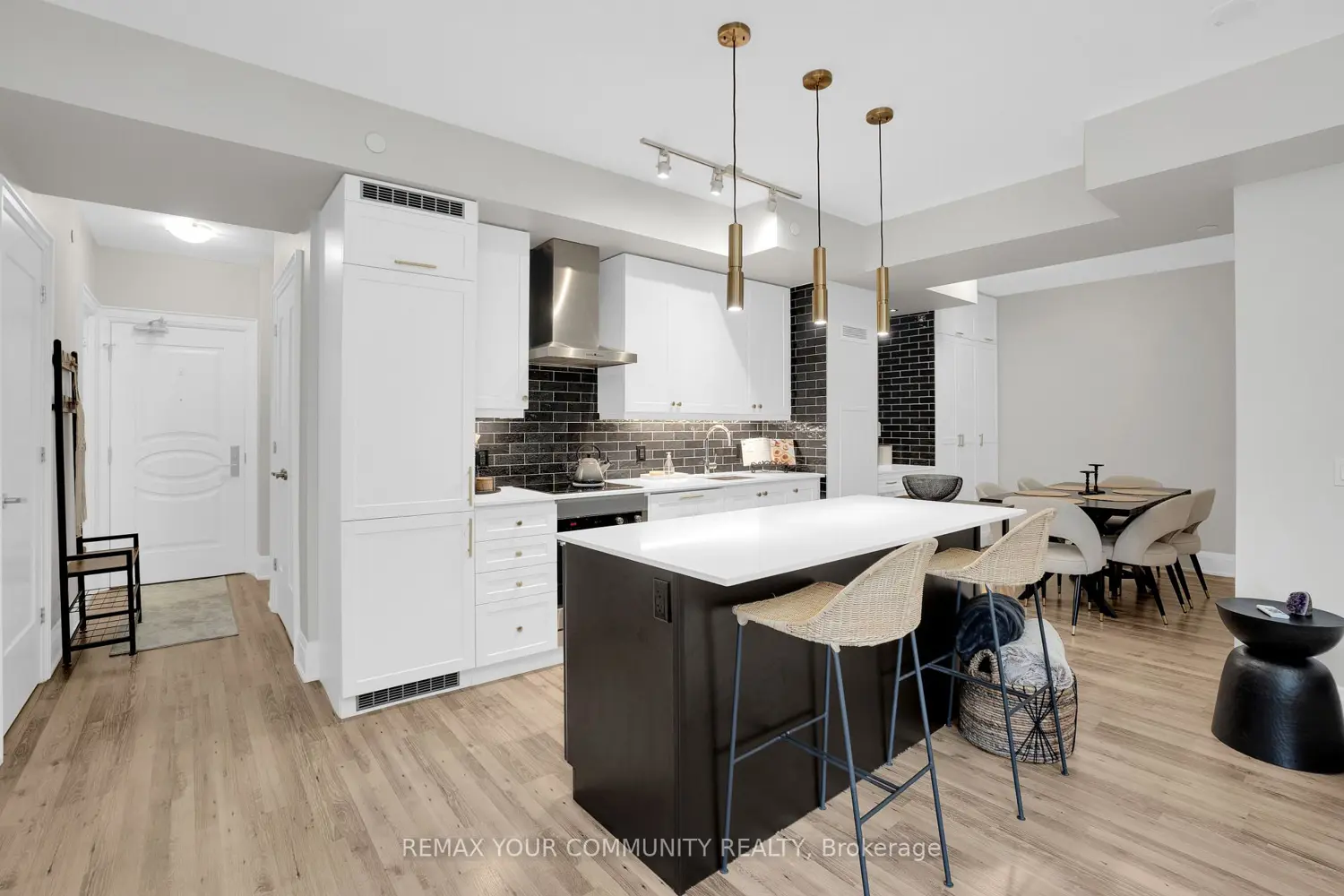 9085 Jane Street 523