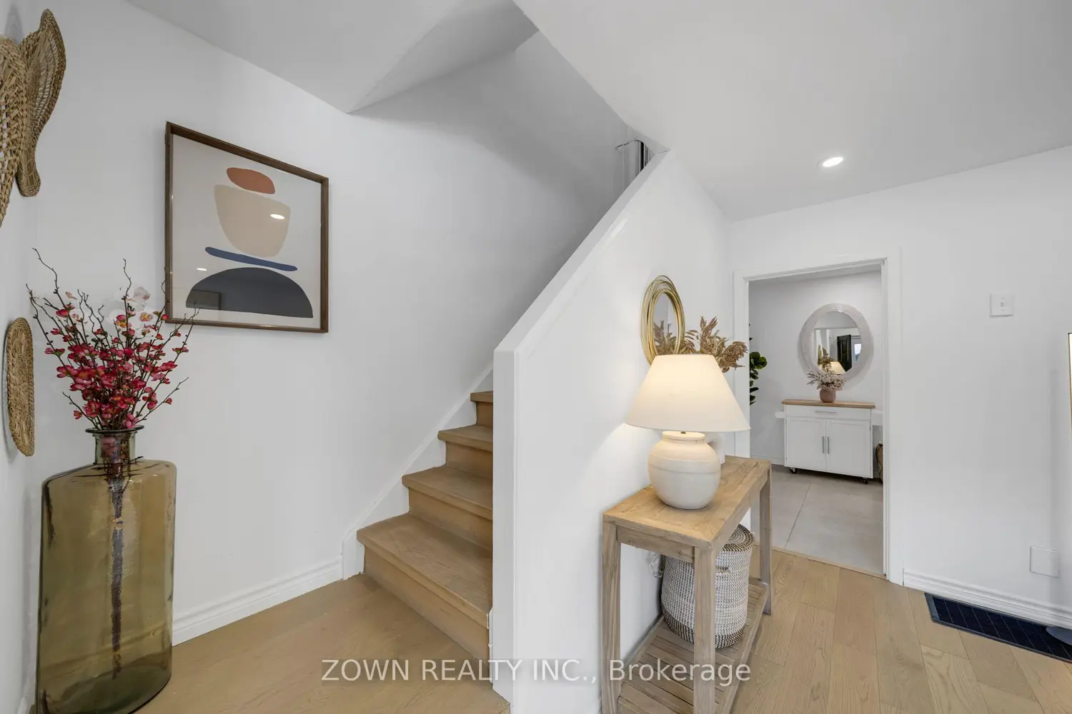 Additional image 7 of 8312 Kipling Avenue