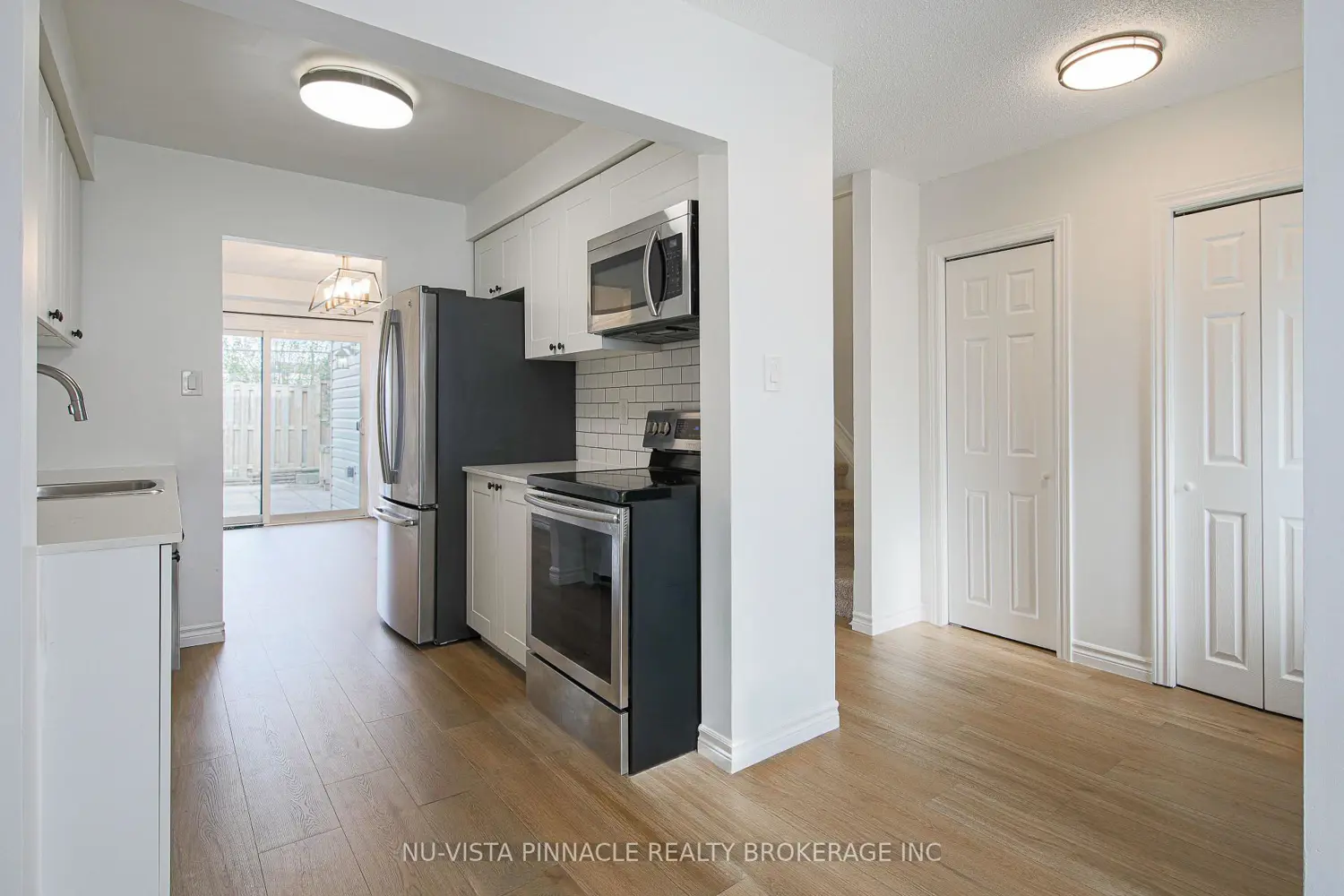 Additional image 8 of 700 Osgoode Drive 28