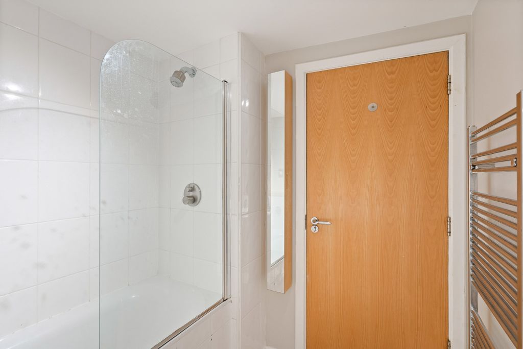 Additional image 26 of 2 bed flat to rentBreadalbane Street, Leith, Edinburgh EH6