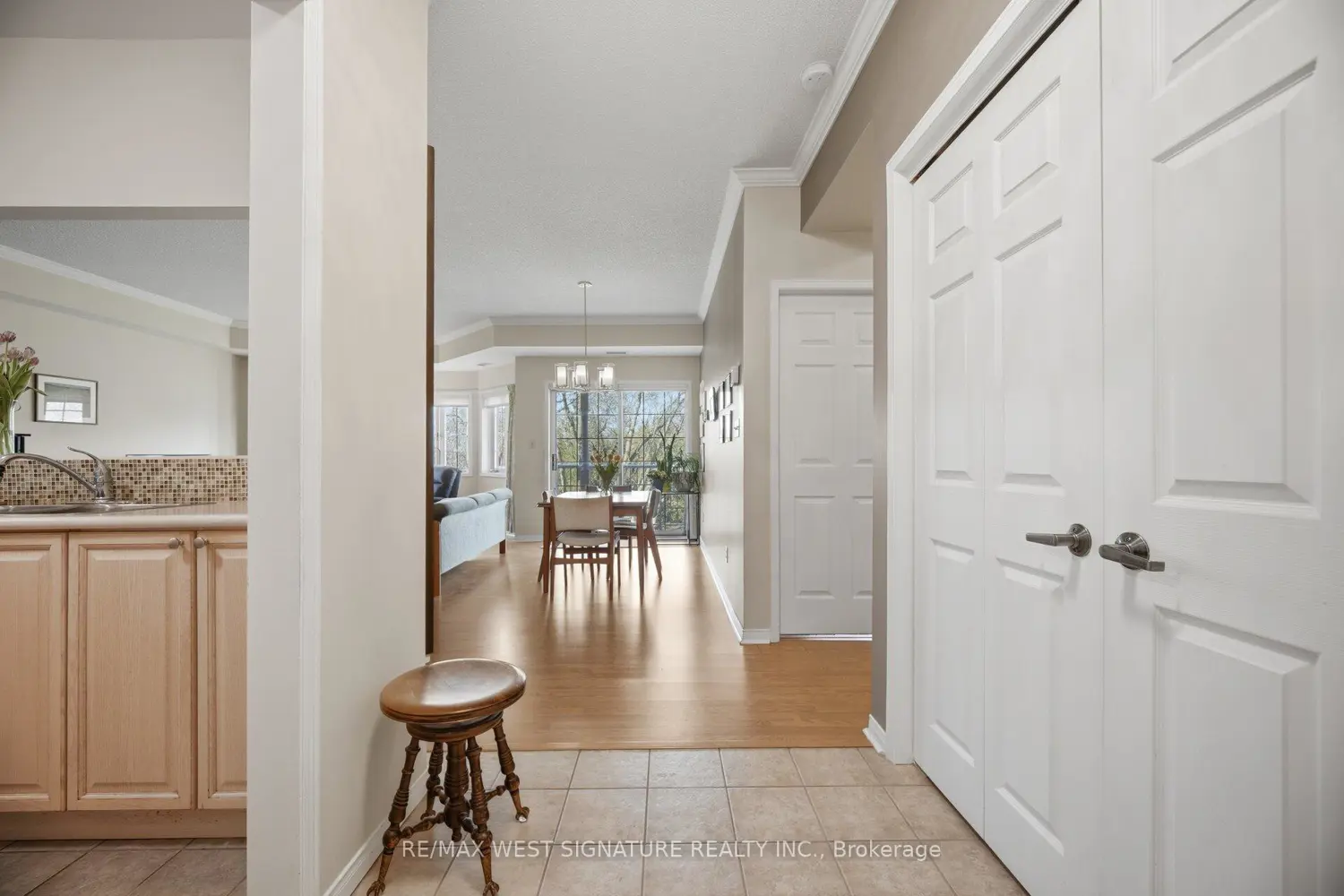 Additional image 9 of 75 Treelawn Boulevard 102