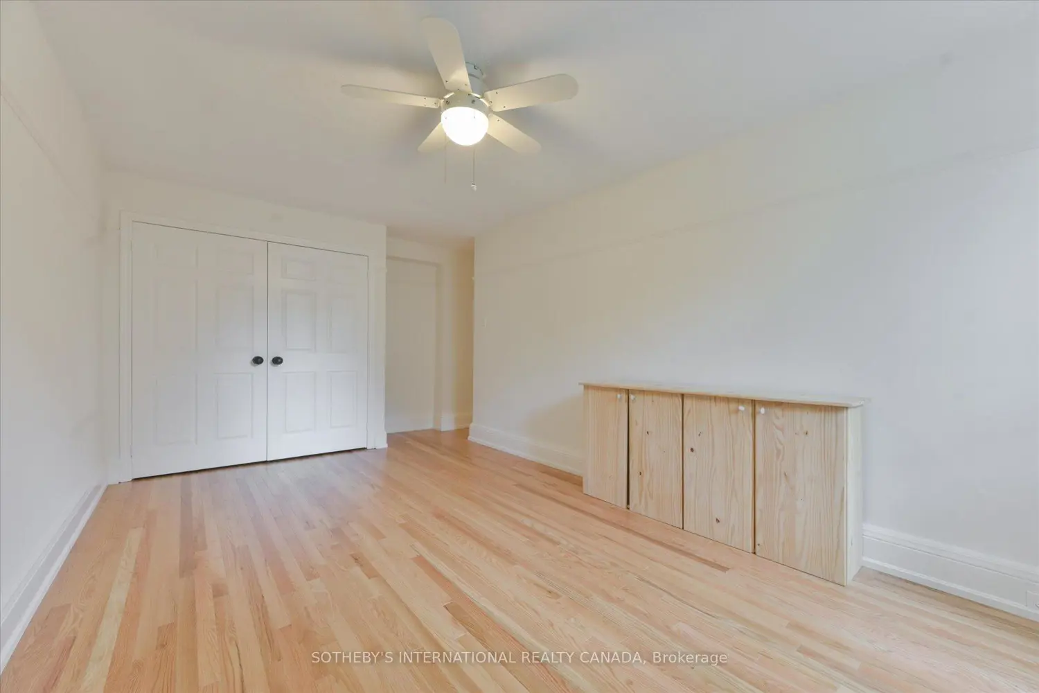 Additional image 12 of 100 Oriole Parkway 106