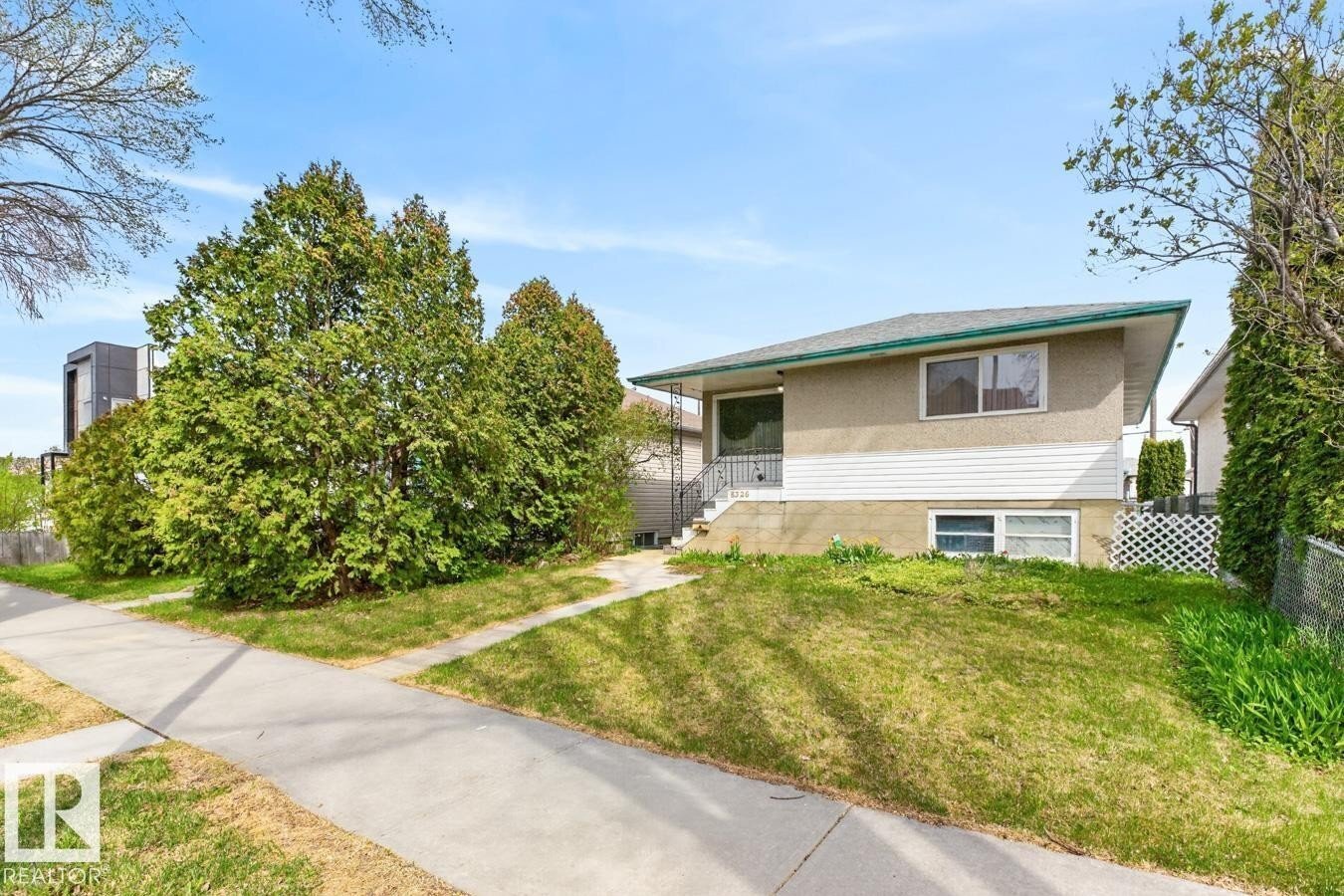 Additional image 8 of 8326 81 Avenue NW, Edmonton, AB, T6C0W2
