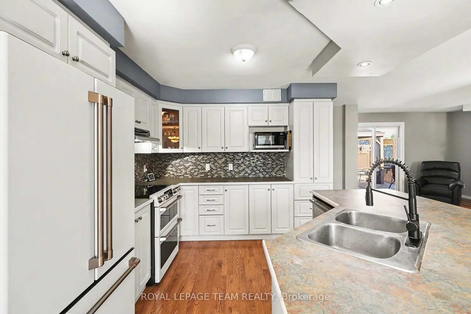 4038 Calbrent Way photo 5
