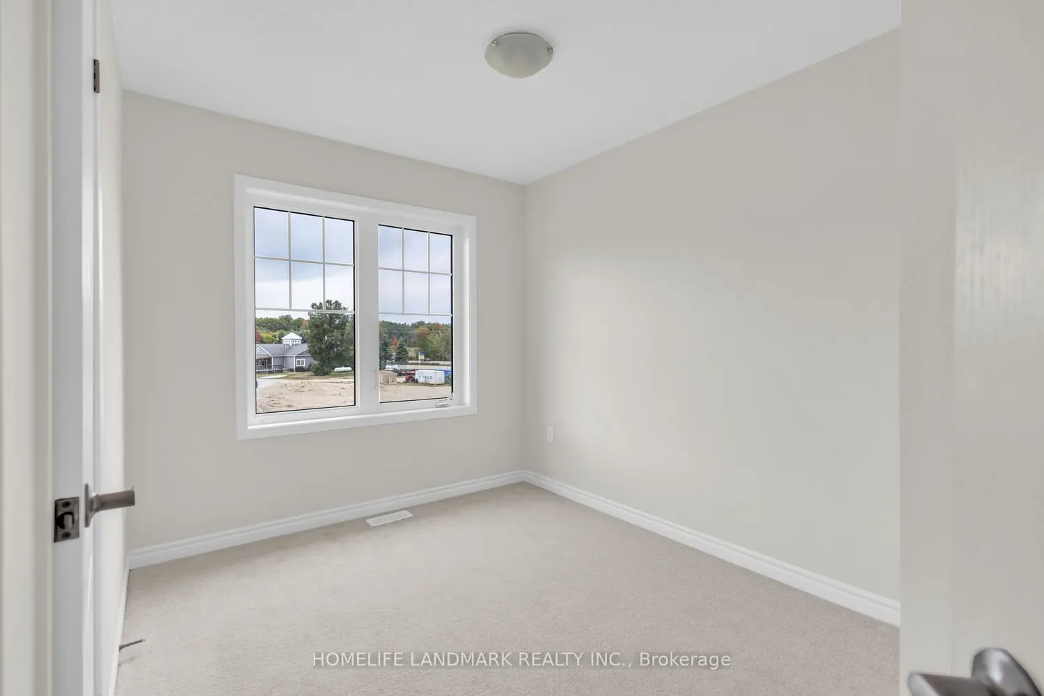 Additional image 14 of 20 Lana Circle