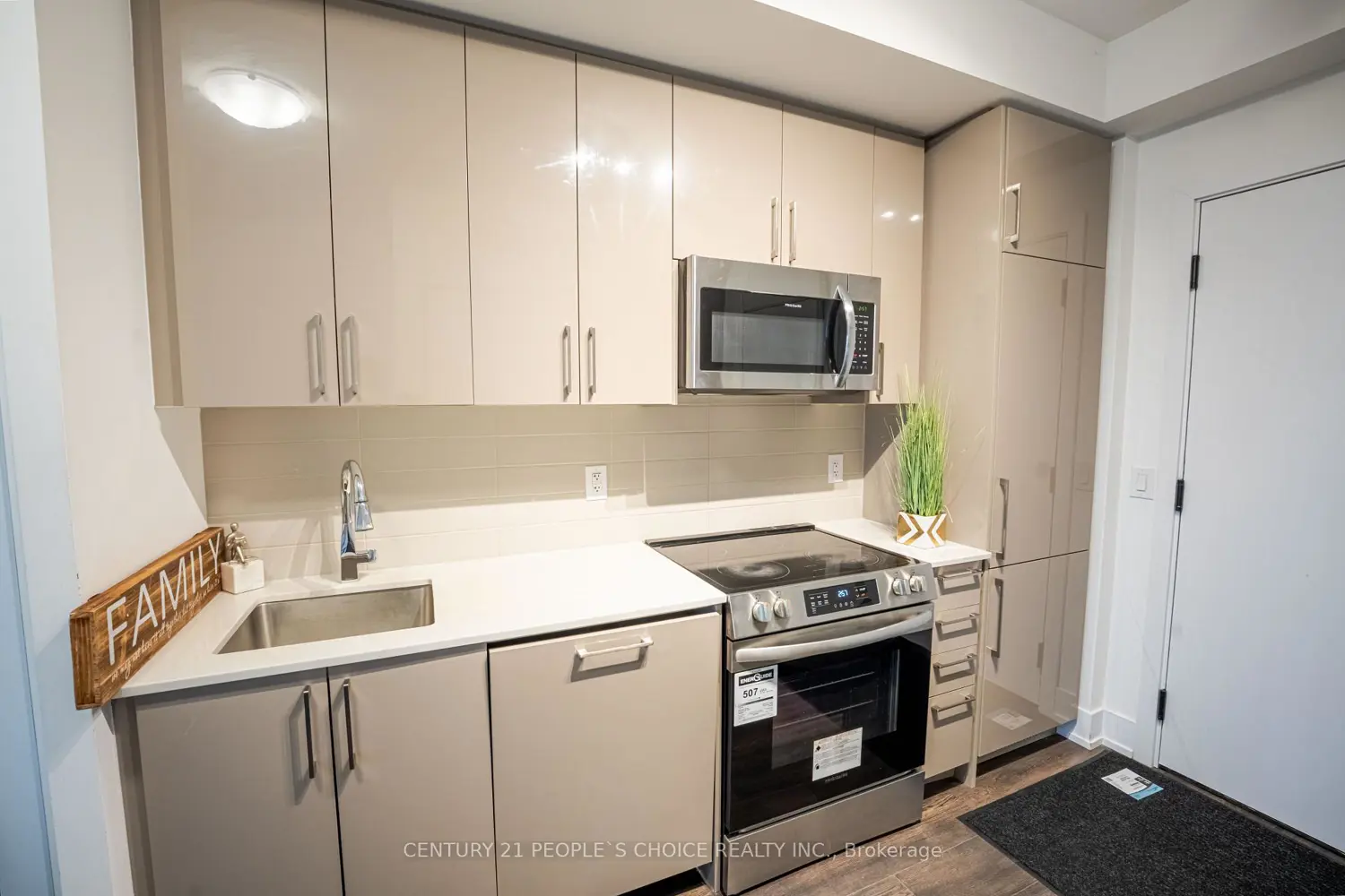 Additional image 4 of 2450 Old Bronte Road 723