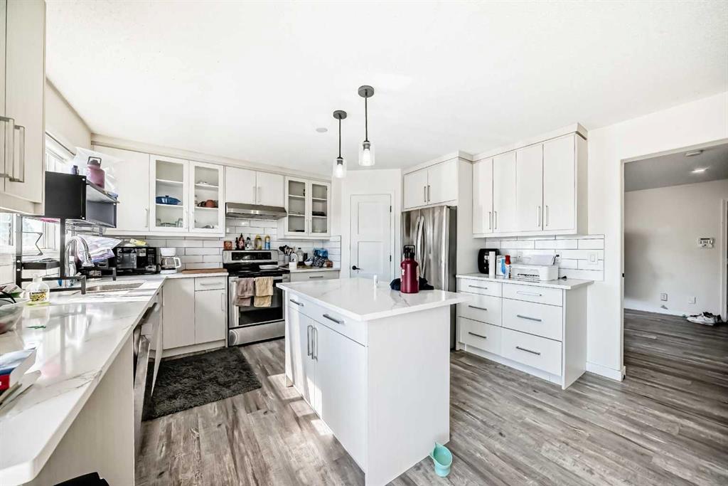 Additional image 4 of 125 Coral Springs Bay NE, Calgary, AB, T3J 3P4