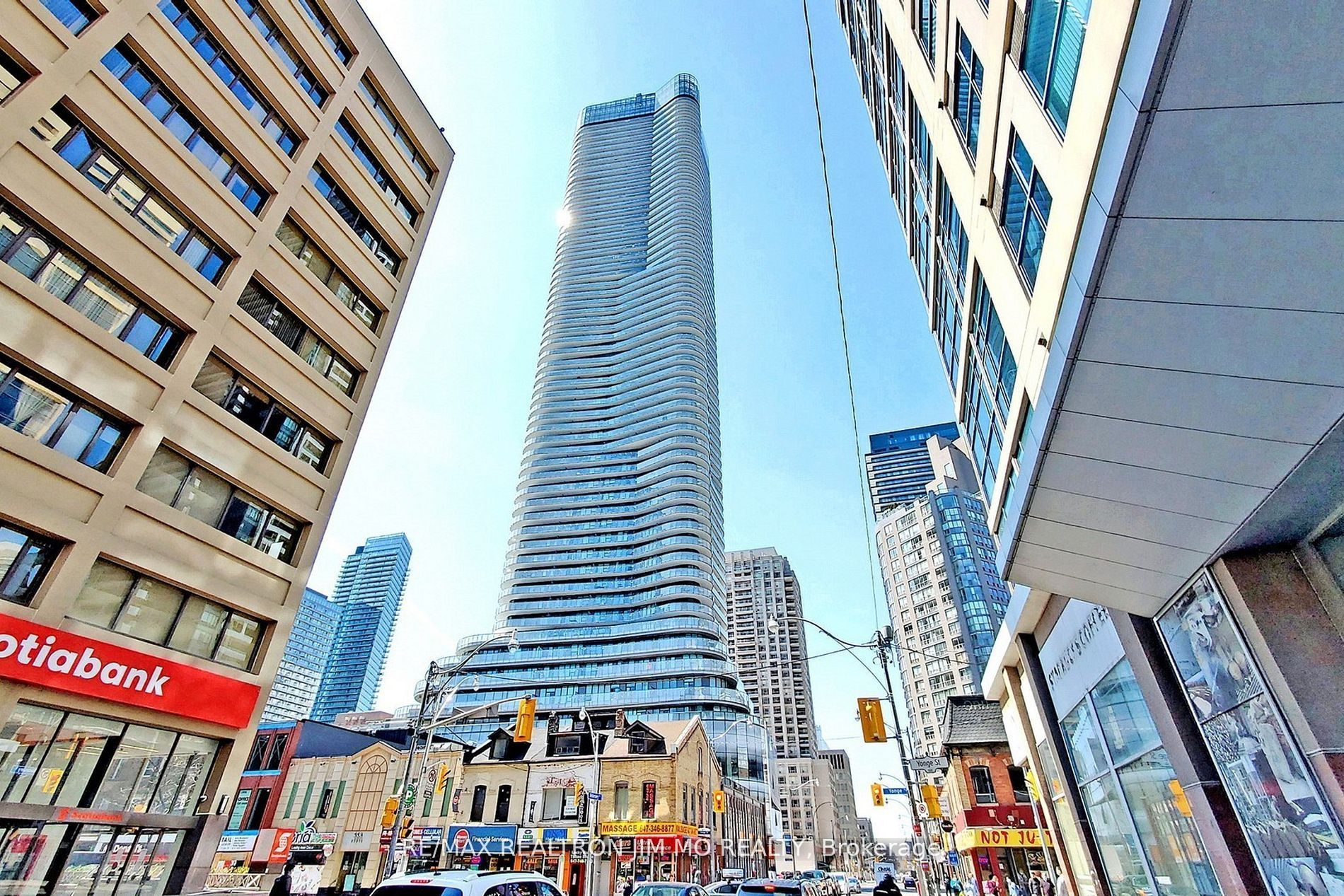 5510-11 Wellesley Street W, Toronto, ON, M4Y 0G4