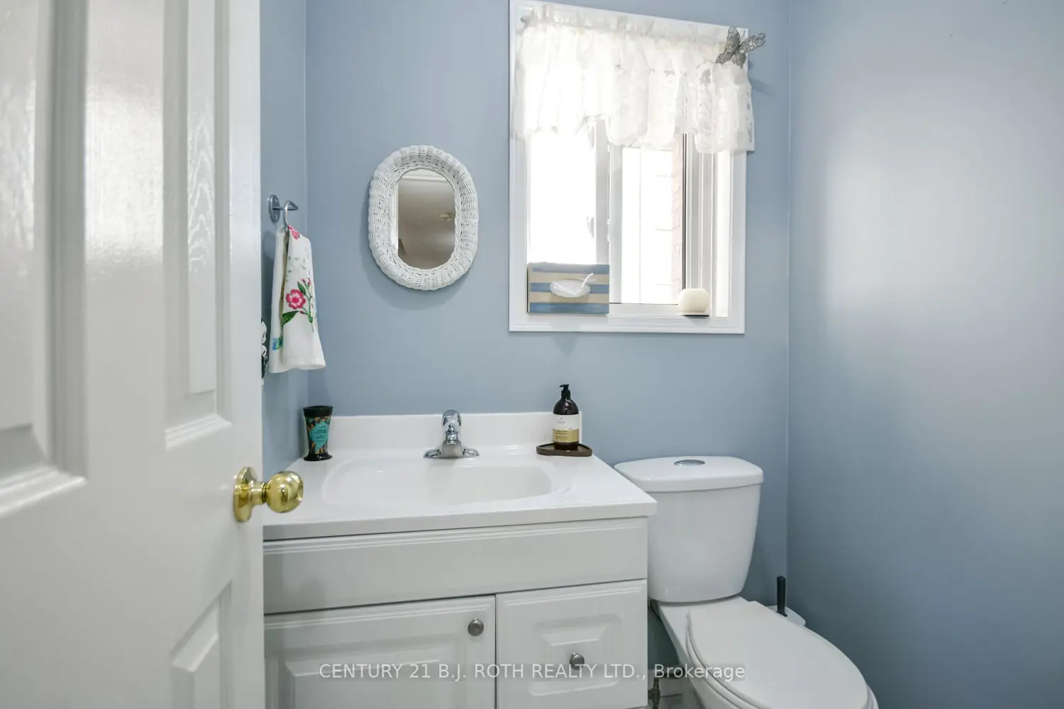 Additional image 10 of 62 Loon Avenue