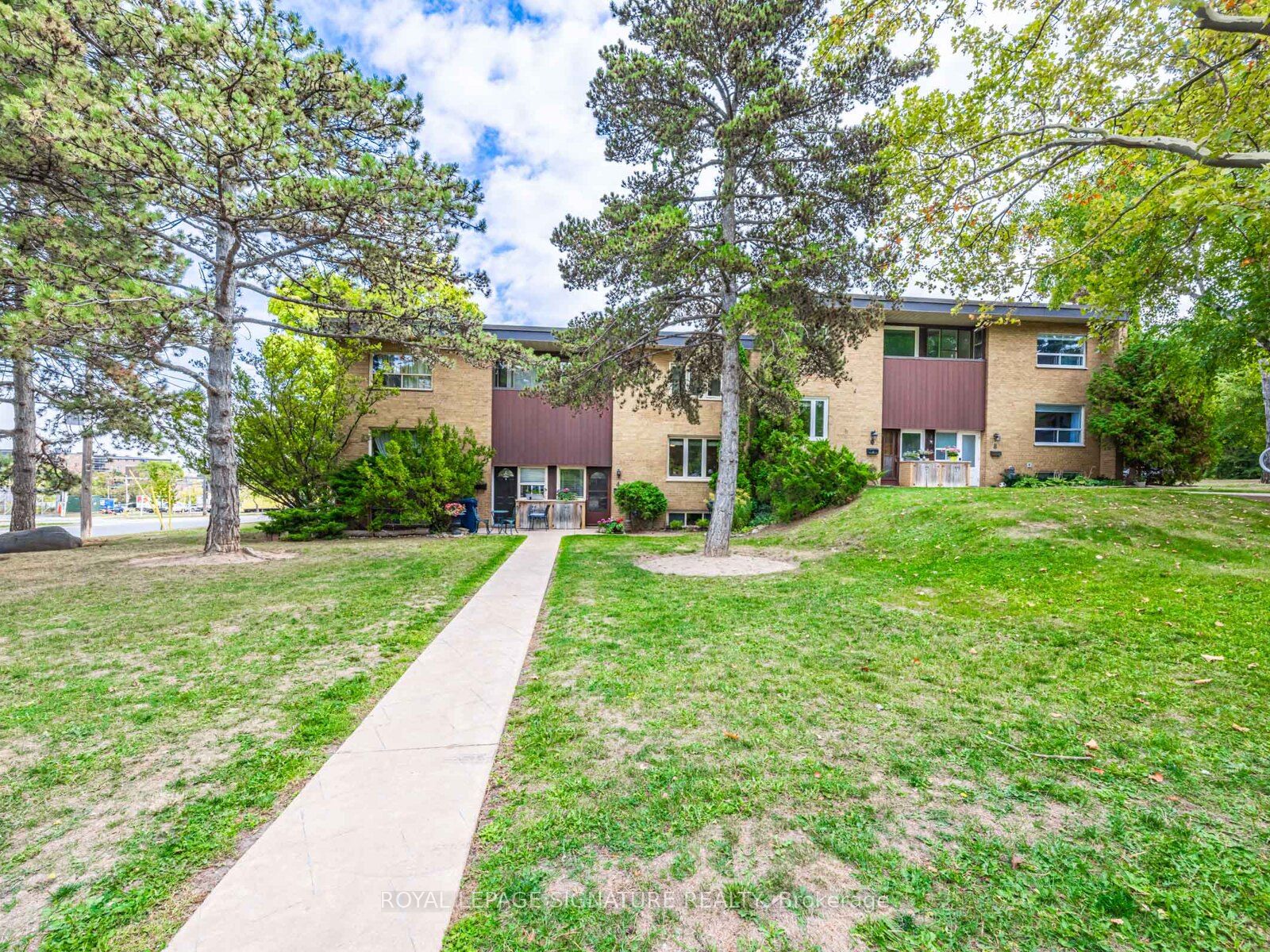 Additional image 2 of 4 Burdock Lane, Toronto, ON, M3C 2G5
