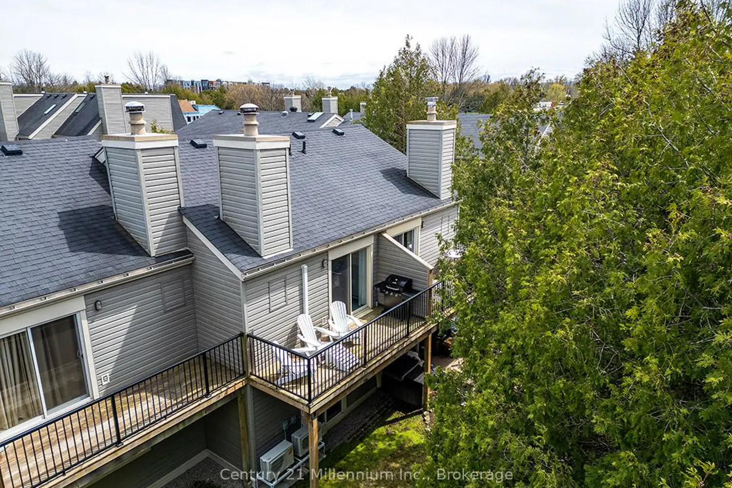 479 Oxbow Crescent photo 3