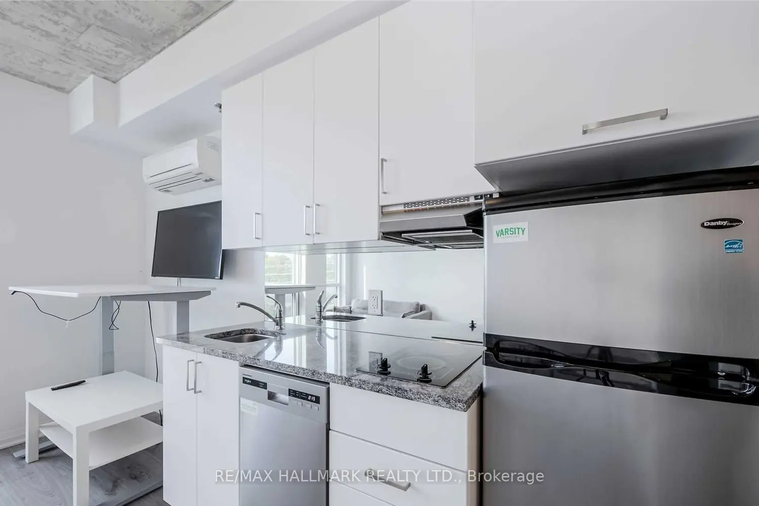 Additional image 6 of 1900 Simcoe Street 436
