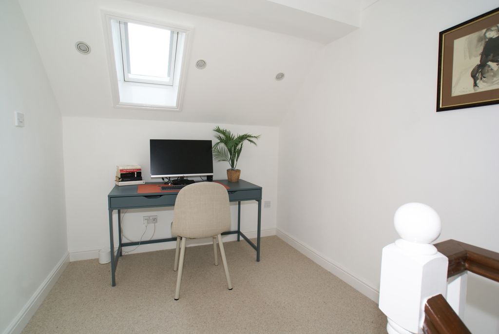 Additional image 16 of 3 bed town house to rentMalthouse Lane, Ashover, Chesterfield S45