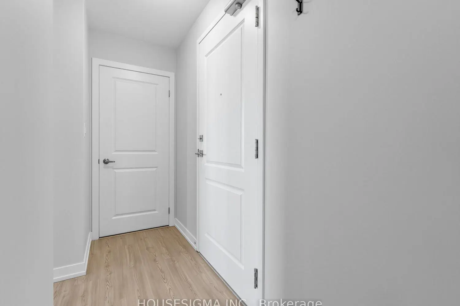 450 Dundas Street 230