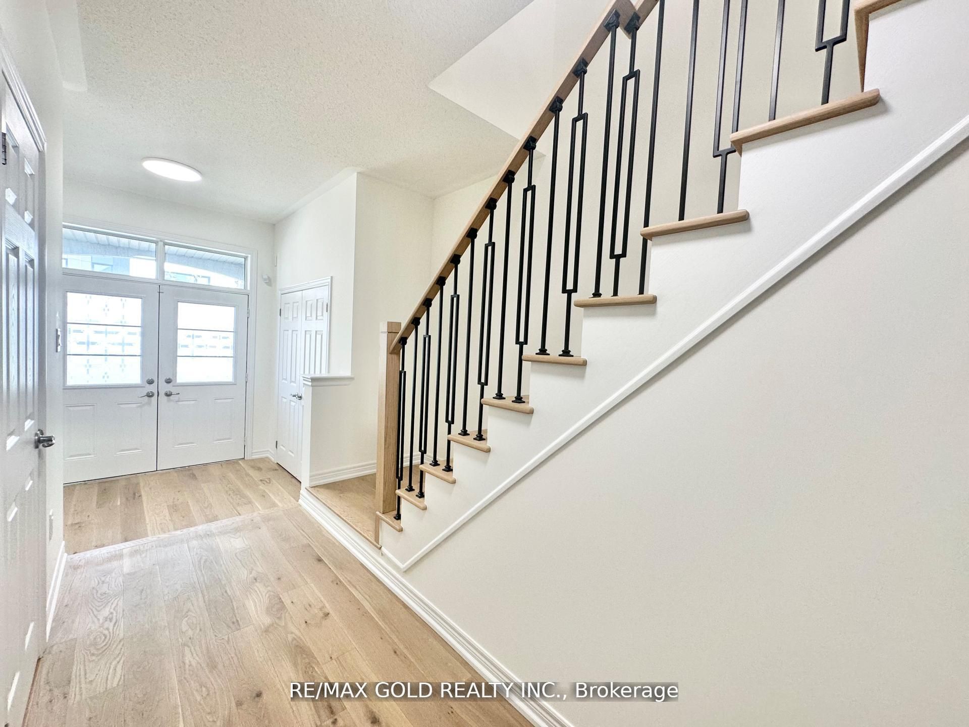 Additional image 4 of 111 Huguenot Road, Oakville, ON, L6H 0M3