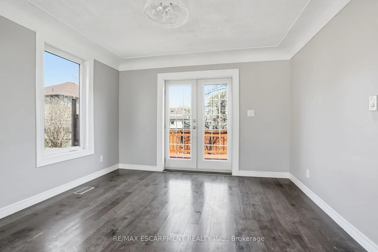 Additional image 4 of 687 Upper James Street