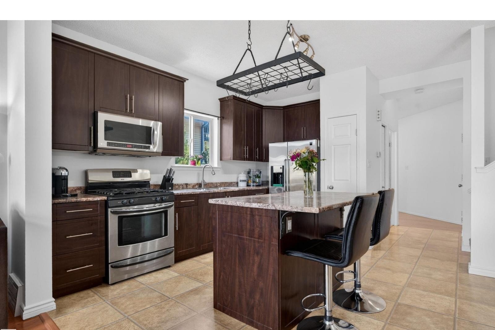 Additional image 7 of 9014 166 Avenue NW, Edmonton, AB, T5Z3H5