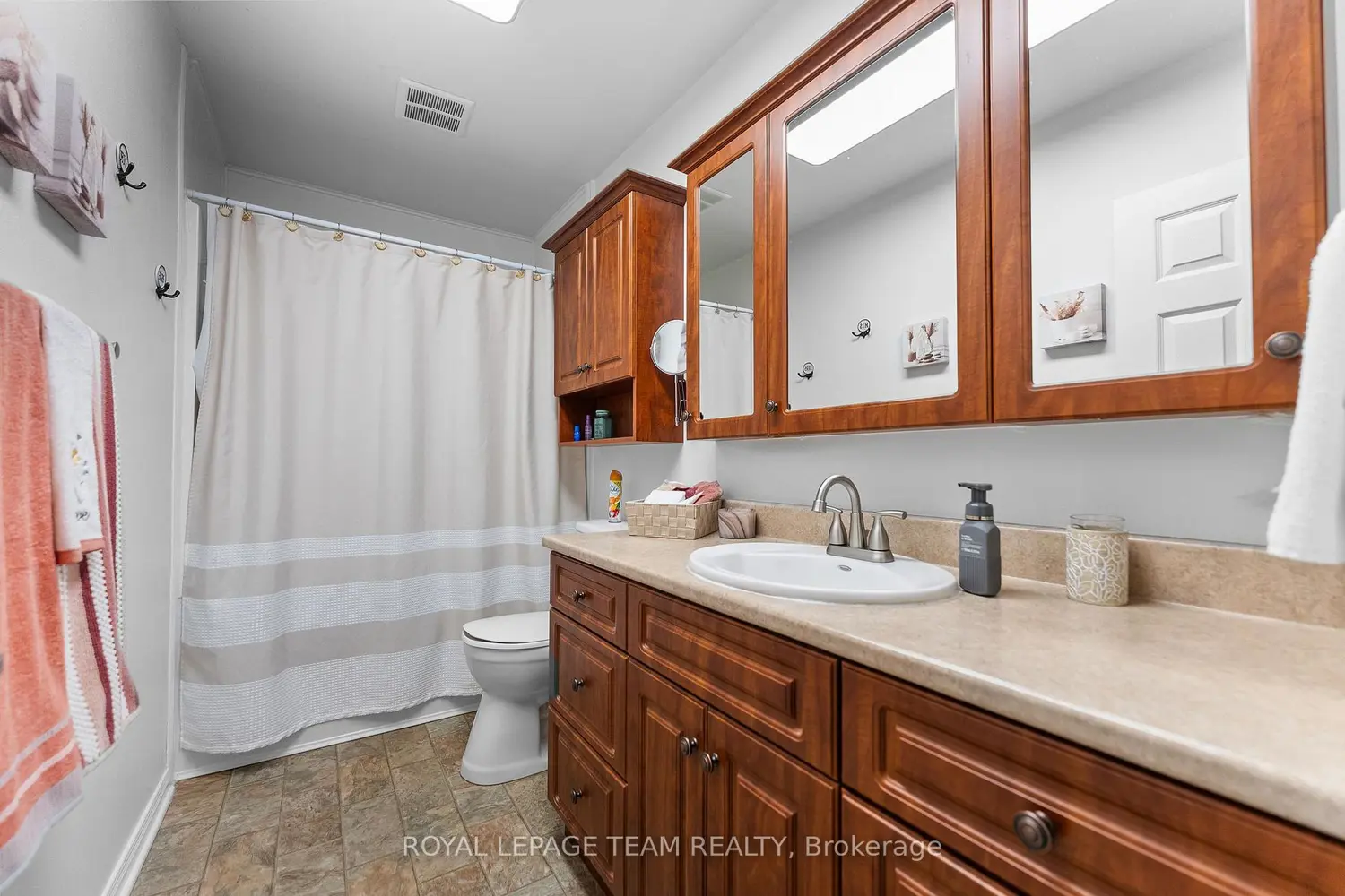 Additional image 8 of 361 Archibald Avenue