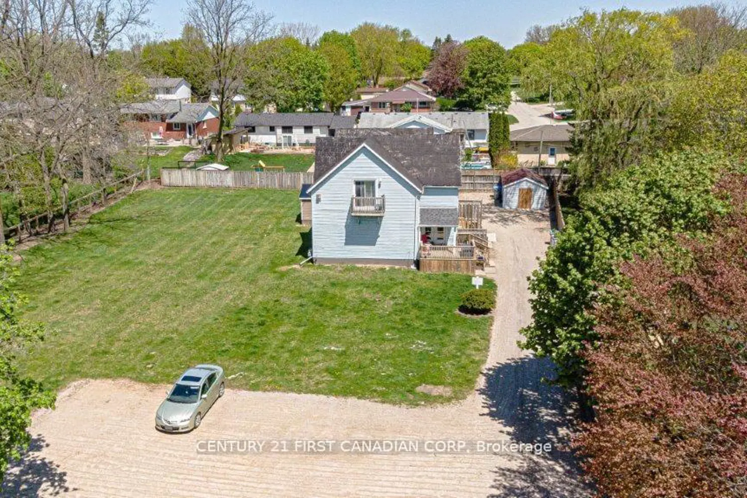 431 Albert Street photo 4