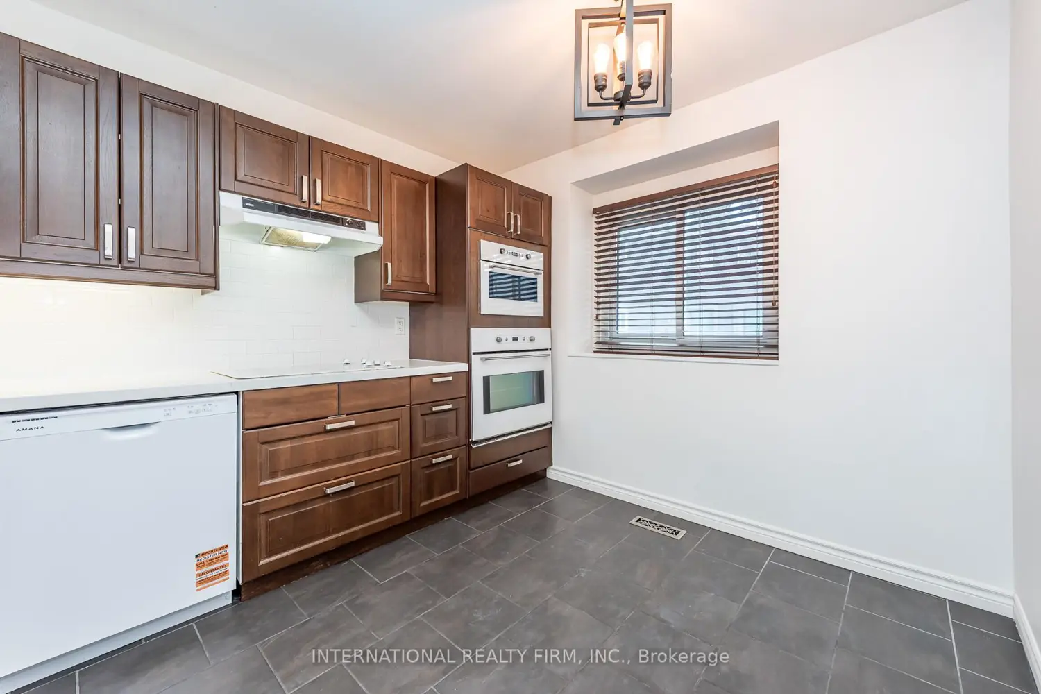 Additional image 4 of 6855 Glen Erin Drive 15