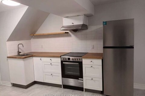 Additional image 8 of Basement-2304 Keele Street, Toronto, ON, M6M 3Z8
